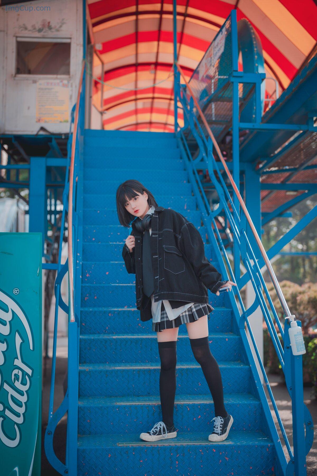 1775804865_952_DJAWA-Jeong-Jenny-정제니-–-Theme-Park-Girl-A.jpg 1775804865 952 DJAWA Jeong Jenny 정제니 – Theme Park Girl A