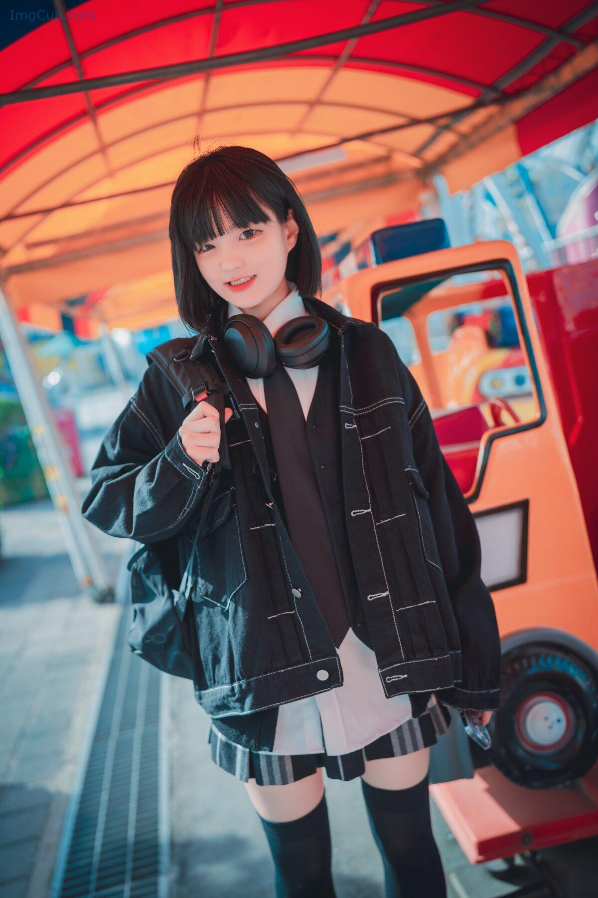 1775804902_274_DJAWA-Jeong-Jenny-정제니-–-Theme-Park-Girl-A.jpg 1775804902 274 DJAWA Jeong Jenny 정제니 – Theme Park Girl A