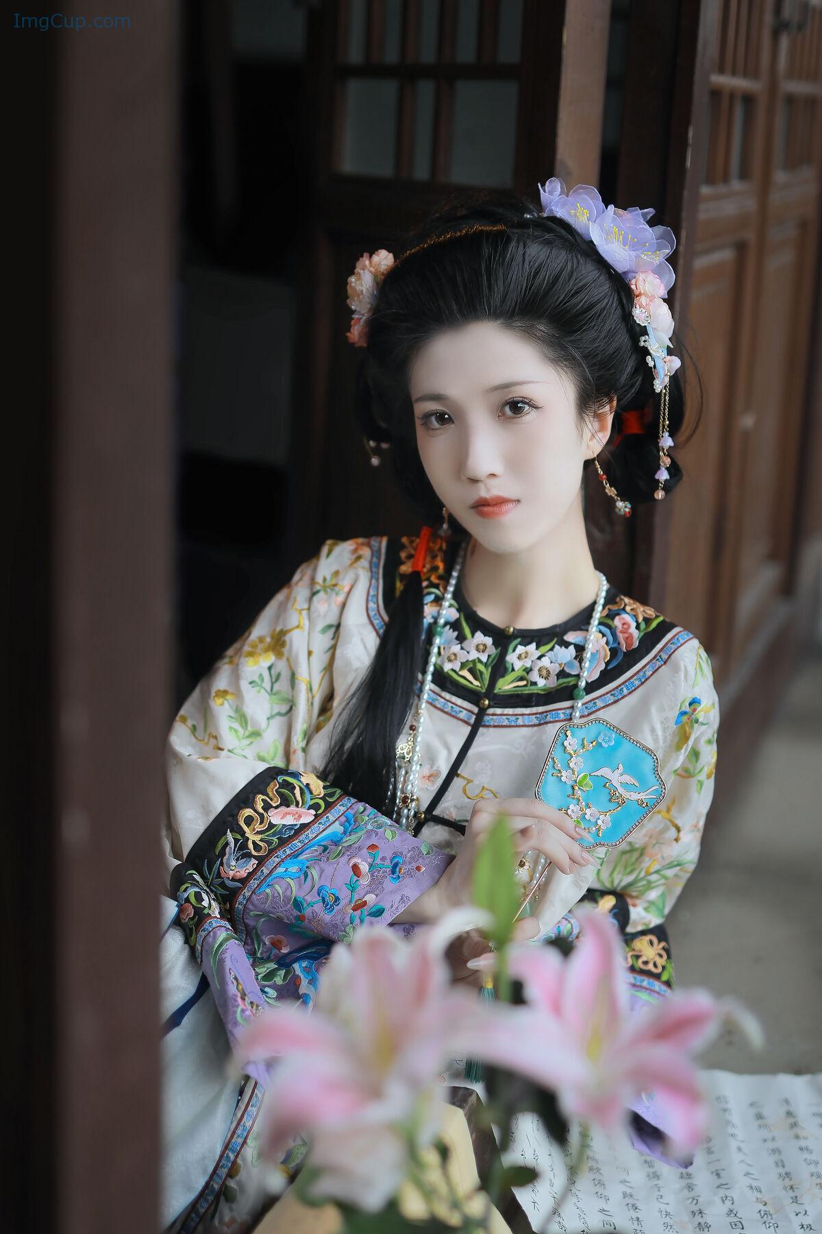 1775876095_425_YiTuYu艺图语-Vol7859-Bie-Qiu-Yue.jpg 1775876095 425 YiTuYu艺图语 Vol7859 Bie Qiu Yue