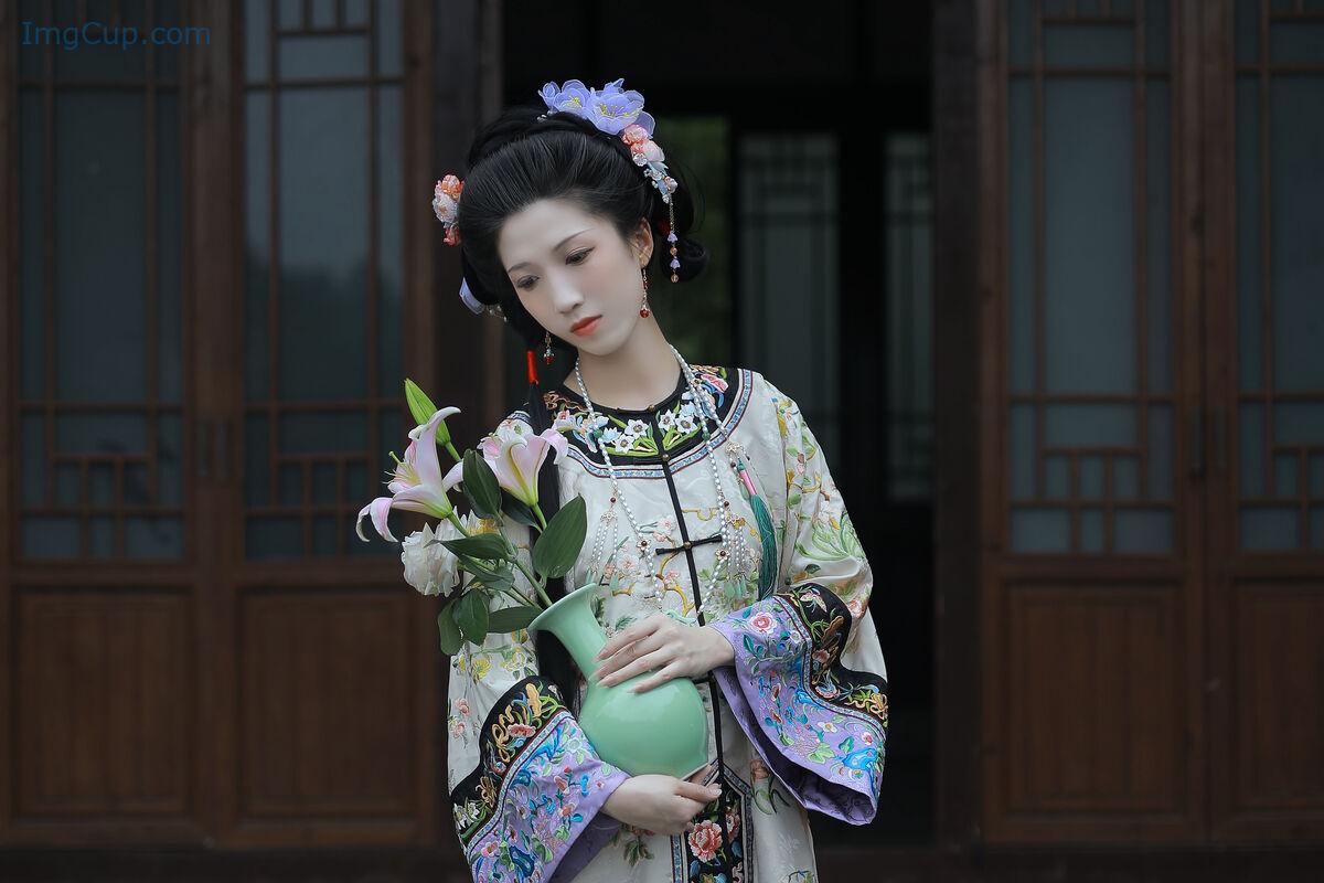 1775876109_470_YiTuYu艺图语-Vol7859-Bie-Qiu-Yue.jpg 1775876109 470 YiTuYu艺图语 Vol7859 Bie Qiu Yue