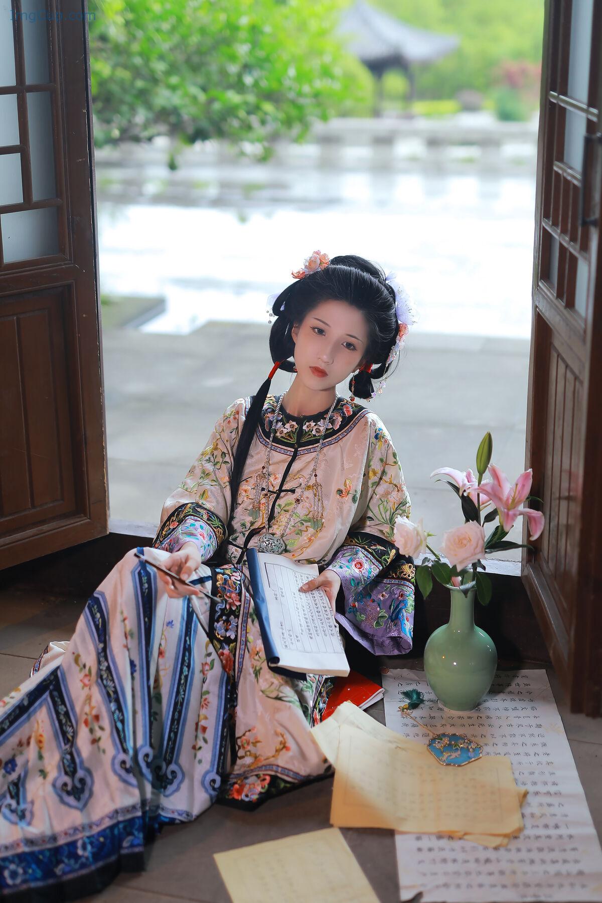 1775876119_735_YiTuYu艺图语-Vol7859-Bie-Qiu-Yue.jpg 1775876119 735 YiTuYu艺图语 Vol7859 Bie Qiu Yue