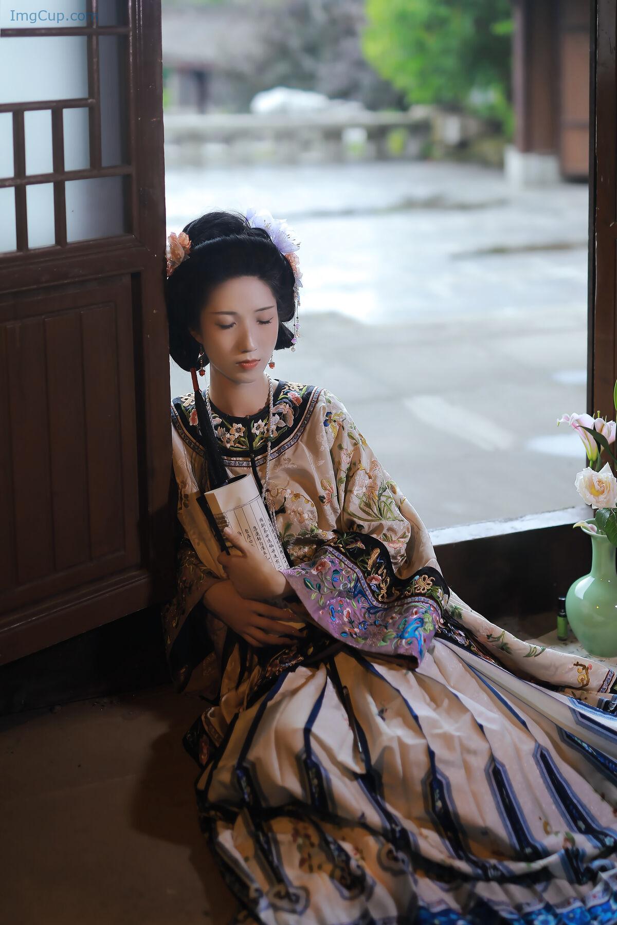 1775876126_931_YiTuYu艺图语-Vol7859-Bie-Qiu-Yue.jpg 1775876126 931 YiTuYu艺图语 Vol7859 Bie Qiu Yue