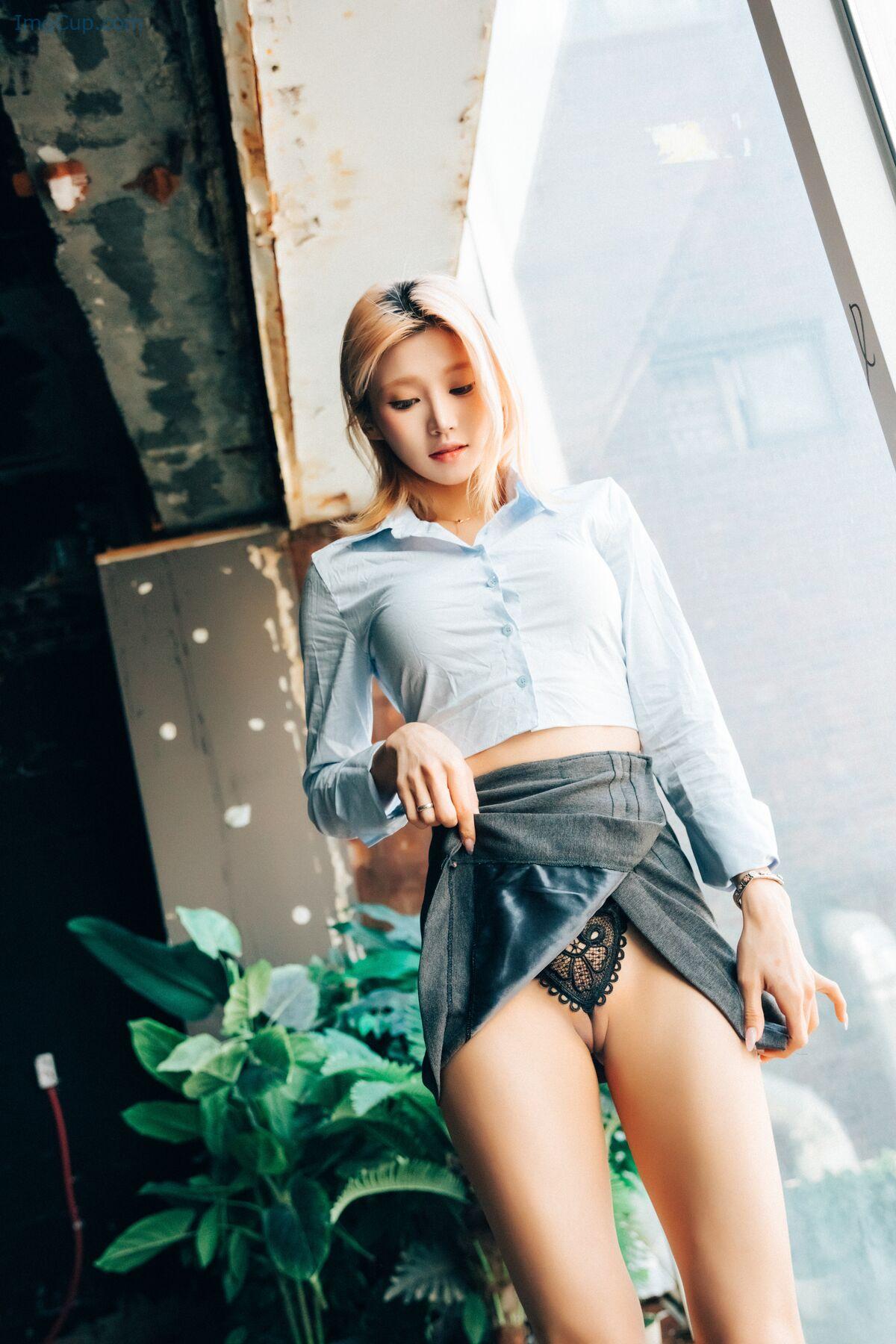 1775907772_950_Loozy-Taeri-–-Enslave-SVer.jpg 1775907772 950 Loozy Taeri – Enslave SVer