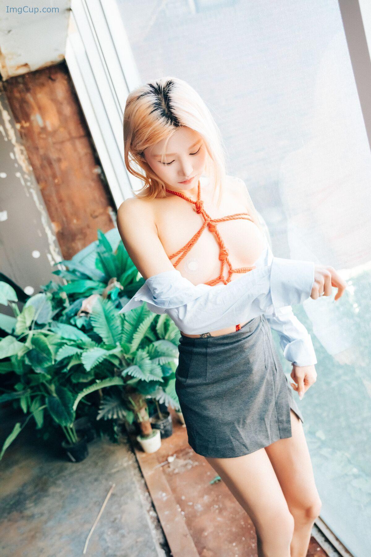 1775907825_397_Loozy-Taeri-–-Enslave-SVer.jpg 1775907825 397 Loozy Taeri – Enslave SVer