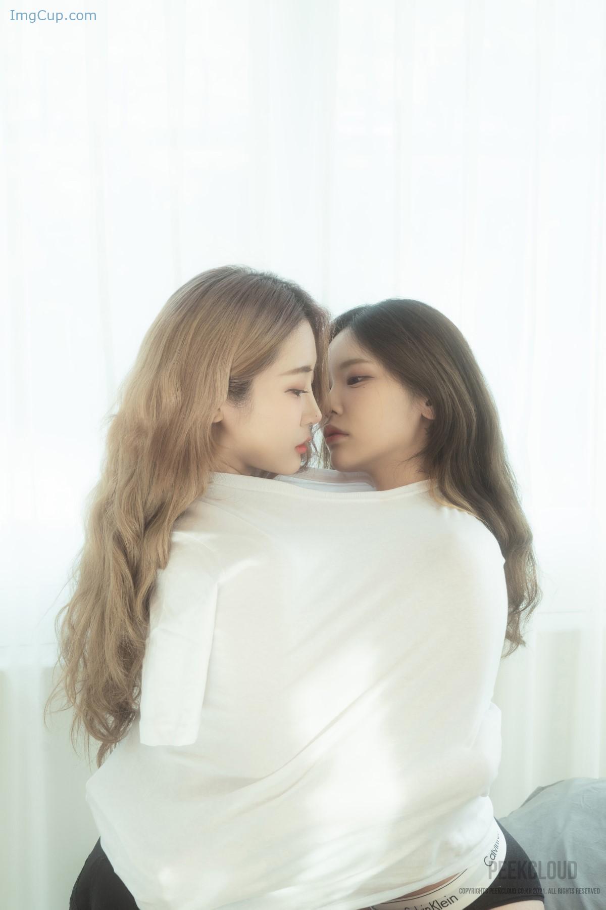 1775919795_556_PEEKCLOUD-Bomi-보미-And-Yuka-유카-–-Christmas-Twin-Edition.jpg 1775919795 556 PEEKCLOUD Bomi 보미 And Yuka 유카 – Christmas Twin Edition