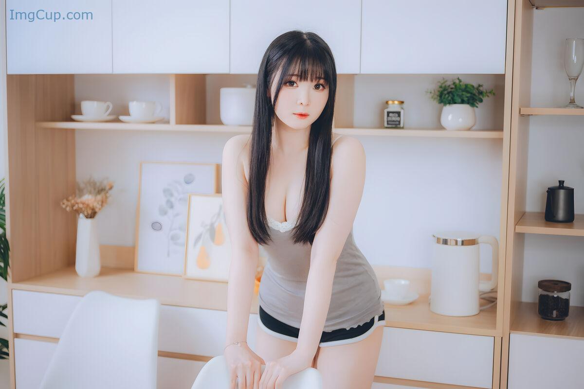 1775963189_62_Coser@霜月Shimo-–-DL版写真集」週末彼女-Part2.jpg 1775963189 62 Coser@霜月Shimo – DL版写真集」週末彼女 Part2