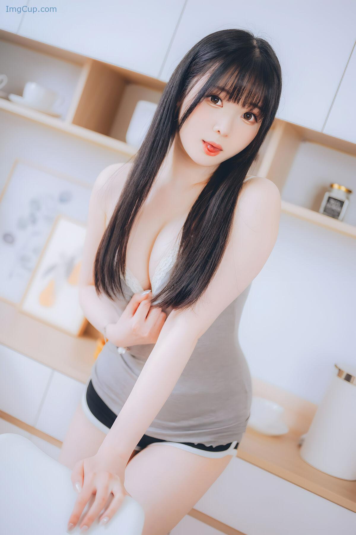 1775963194_934_Coser@霜月Shimo-–-DL版写真集」週末彼女-Part2.jpg 1775963194 934 Coser@霜月Shimo – DL版写真集」週末彼女 Part2