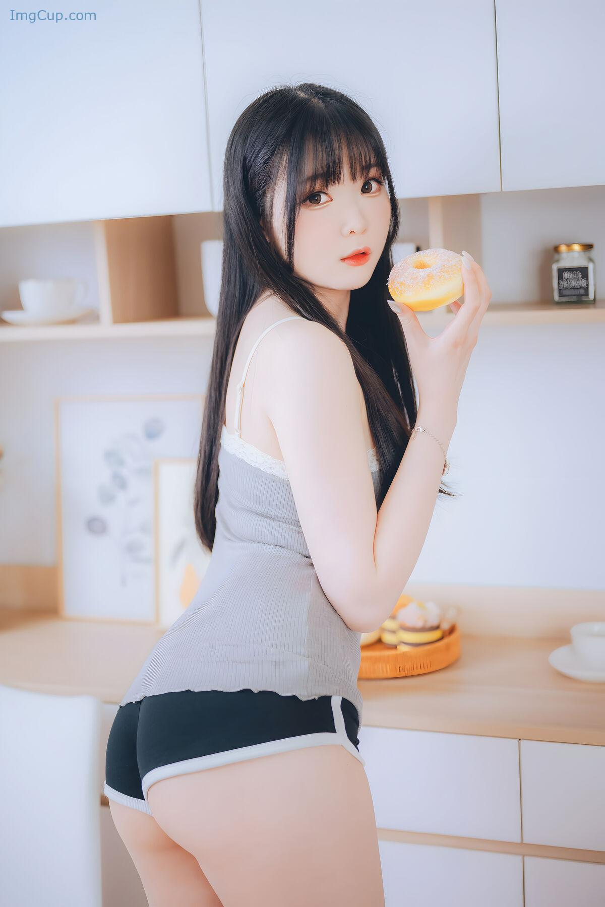 1775963196_640_Coser@霜月Shimo-–-DL版写真集」週末彼女-Part2.jpg 1775963196 640 Coser@霜月Shimo – DL版写真集」週末彼女 Part2