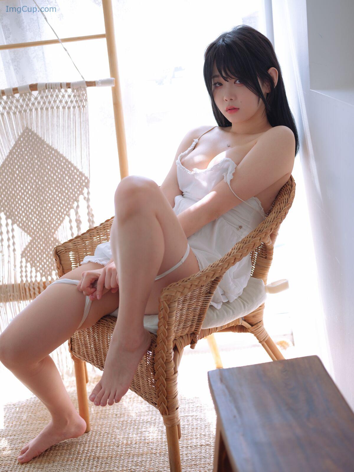 1775984734_610_Yo-U-Zia-지아-–-Secret.jpg 1775984734 610 Yo U Zia 지아 – Secret