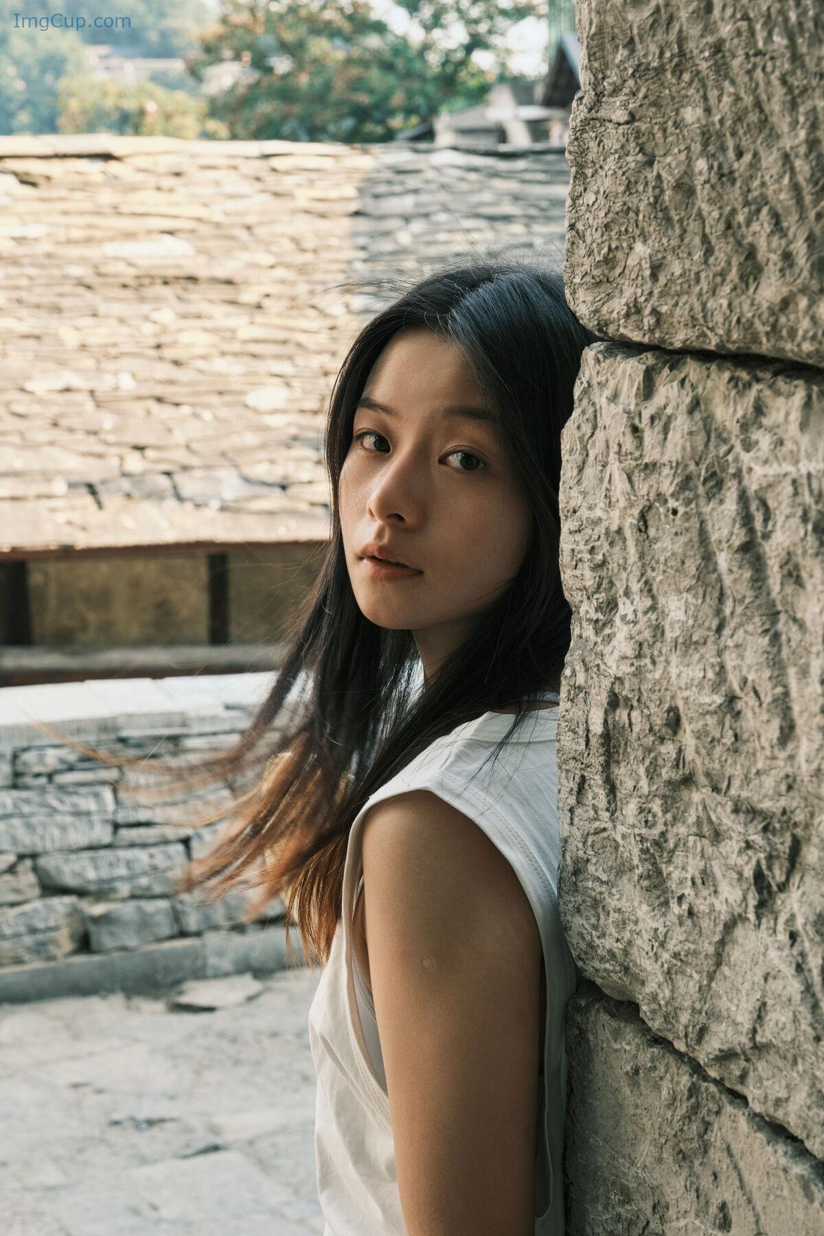 1776043408_940_YiTuYu艺图语-Vol7853-Hu-Die-Mei-Mei.jpg 1776043408 940 YiTuYu艺图语 Vol7853 Hu Die Mei Mei