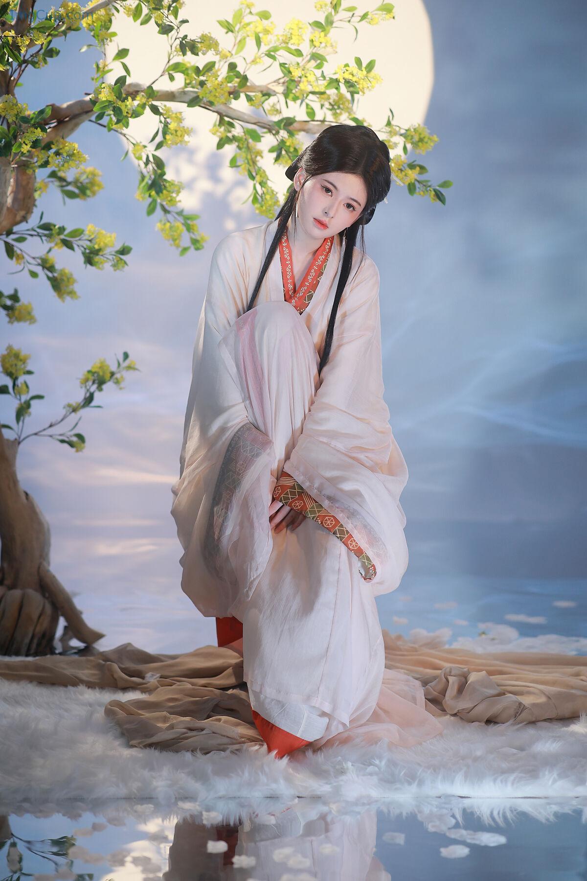 1776116075_355_YiTuYu艺图语-Vol7850-Li-Lin-Xi-H.jpg 1776116075 355 YiTuYu艺图语 Vol7850 Li Lin Xi H