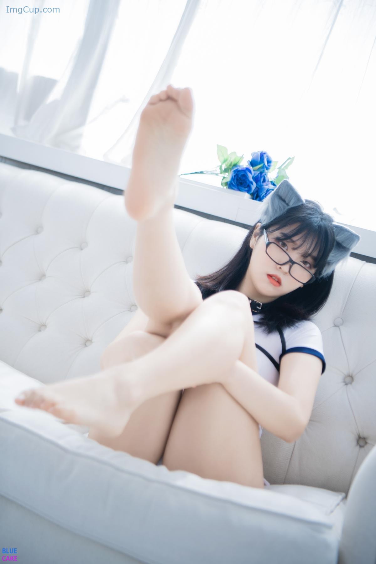 1776116829_733_BLUECAKE-Song-Hana-송하나-–-Strange-Cat.jpg 1776116829 733 BLUECAKE Song Hana 송하나 – Strange Cat