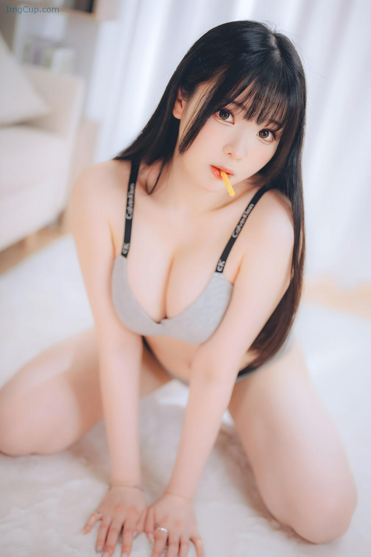 1776191502_373_Coser@霜月Shimo-–-DL版写真集」週末彼女-Part1.jpg 1776191502 373 Coser@霜月Shimo – DL版写真集」週末彼女 Part1