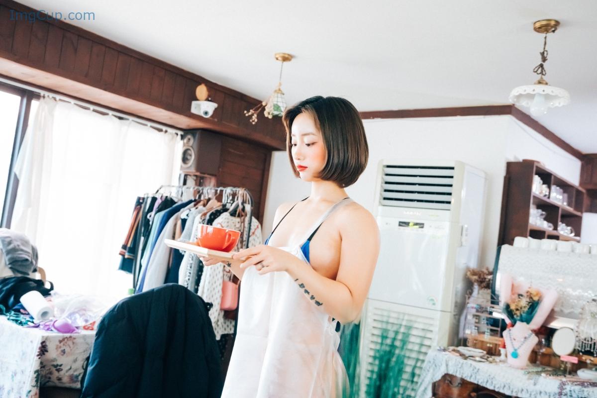 1776208351_491_Loozy-Booty-Queen-–-Vinyl-Aprons-SVer-A.jpg 1776208351 491 Loozy Booty Queen – Vinyl Aprons SVer A