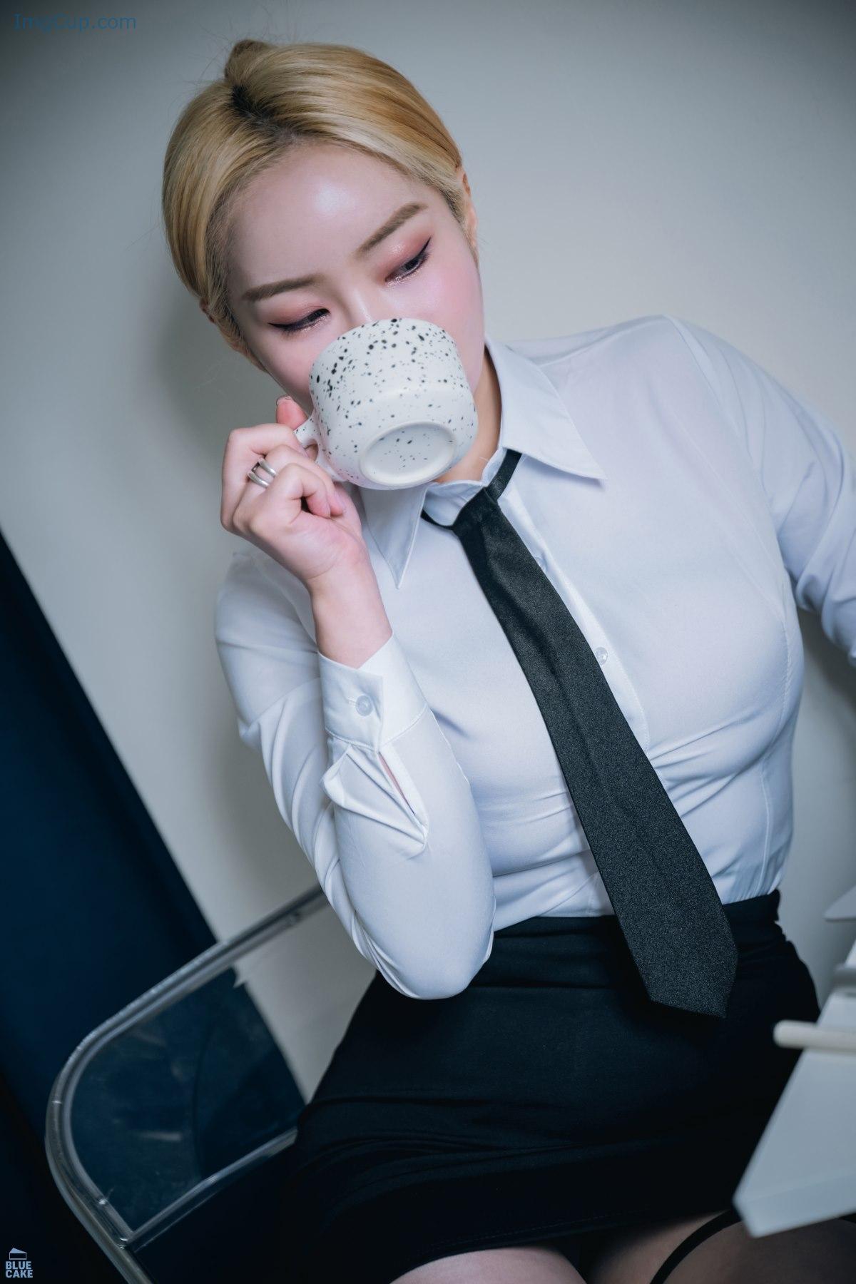 1776255969_437_BlueCake-Jinju-–-Tie-Me-Up-Rope-REDVer.jpg 1776255969 437 BlueCake Jinju – Tie Me Up Rope REDVer