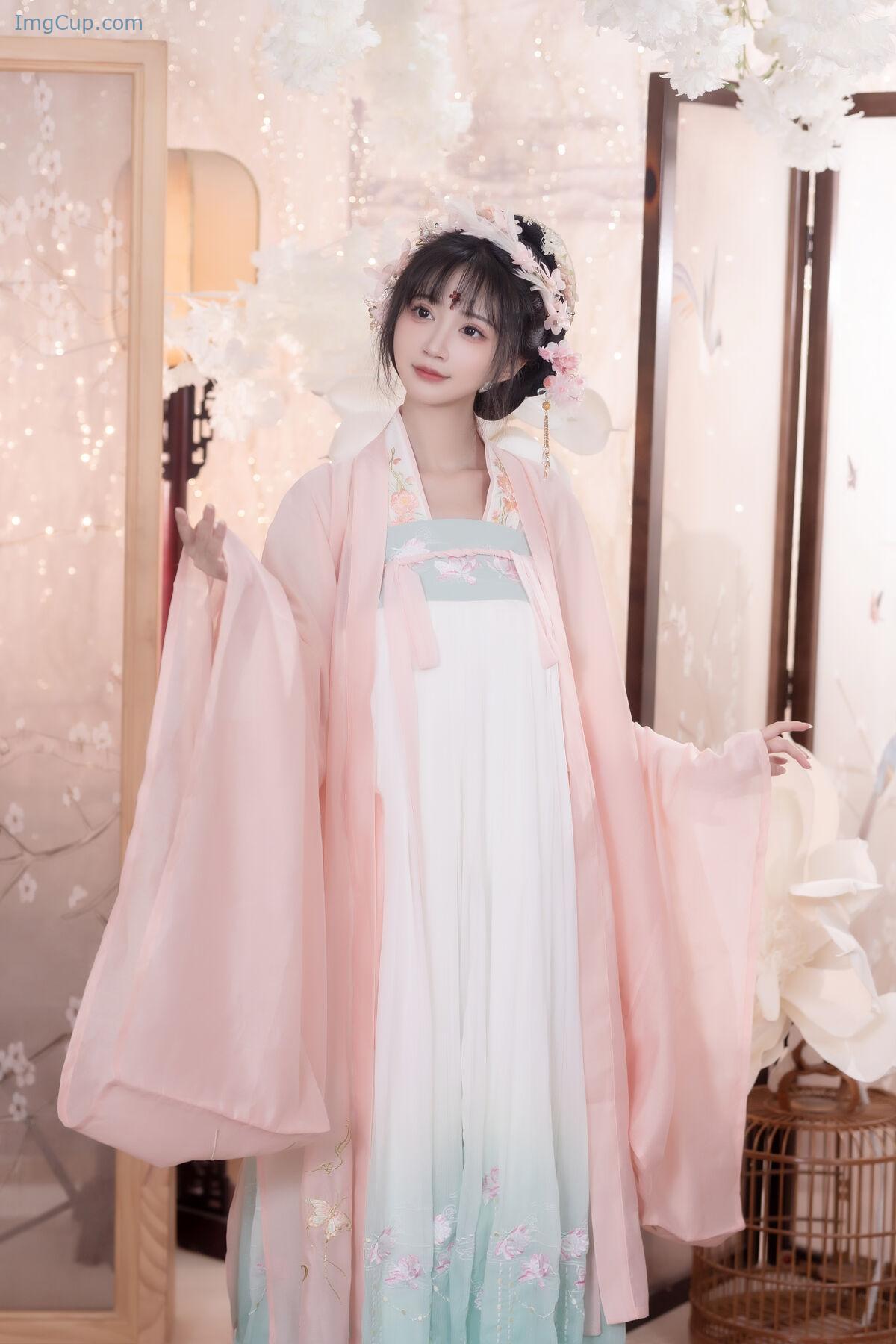 1776261199_392_YiTuYu艺图语-Vol7843-Qi-Luo-Sheng-De-Xiao-Su-Su.jpg 1776261199 392 YiTuYu艺图语 Vol7843 Qi Luo Sheng De Xiao Su Su
