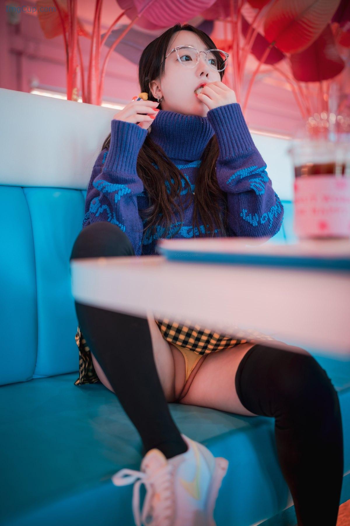1776282731_596_DJAWA-Son-Ye-Eun-손예은-–-Early-Spring-Walk-In-March.jpg 1776282731 596 DJAWA Son Ye Eun 손예은 – Early Spring Walk In March