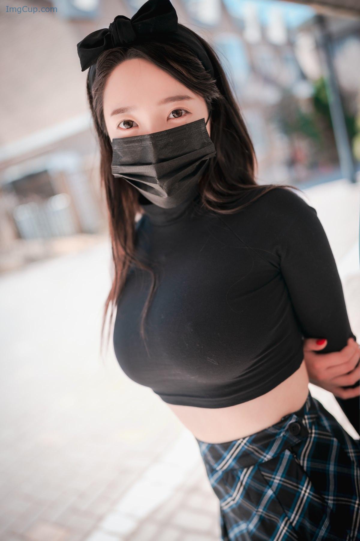 1776282766_166_DJAWA-Son-Ye-Eun-손예은-–-Early-Spring-Walk-In-March.jpg 1776282766 166 DJAWA Son Ye Eun 손예은 – Early Spring Walk In March