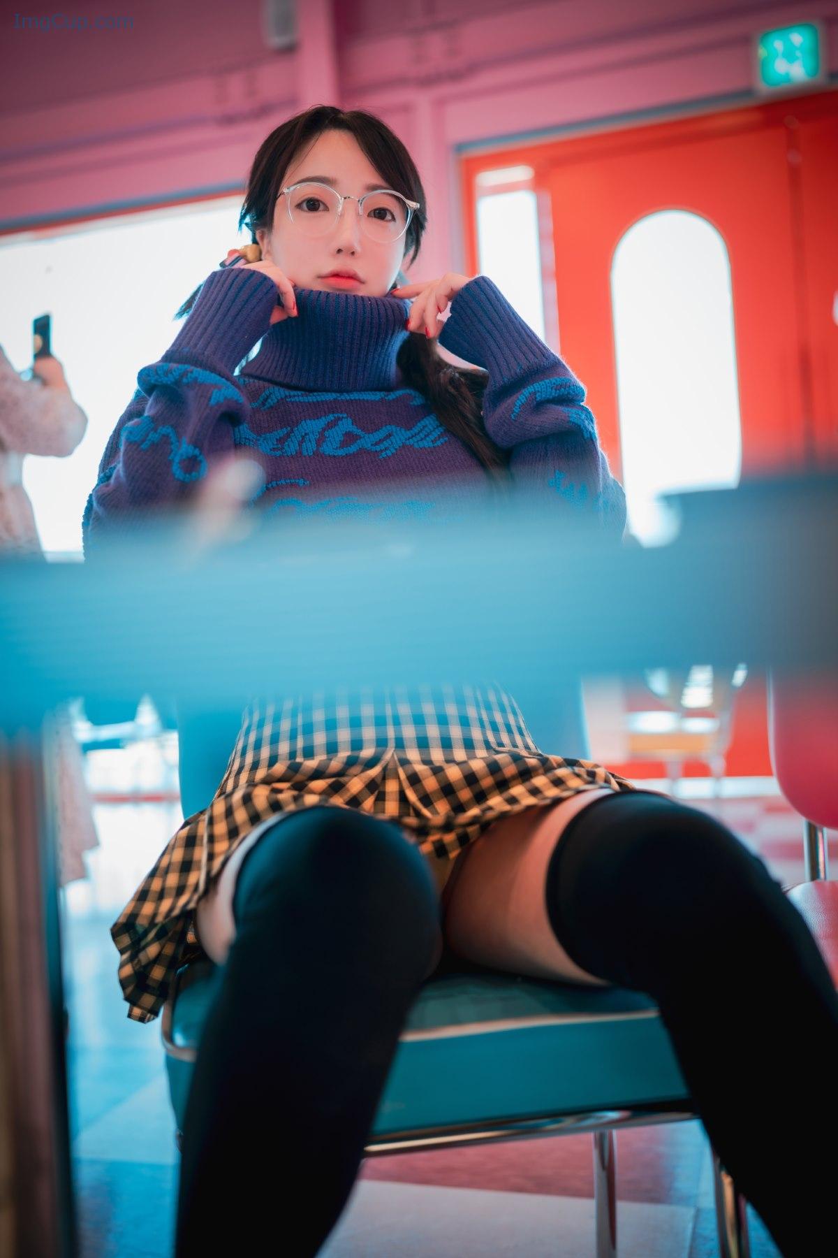 1776290564_411_DJAWA-Son-Ye-Eun-손예은-–-Early-Spring-Walk-In-March.jpg 1776290564 411 DJAWA Son Ye Eun 손예은 – Early Spring Walk In March