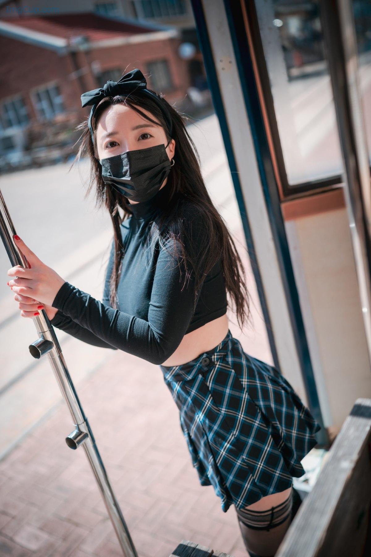 1776290606_788_DJAWA-Son-Ye-Eun-손예은-–-Early-Spring-Walk-In-March.jpg 1776290606 788 DJAWA Son Ye Eun 손예은 – Early Spring Walk In March