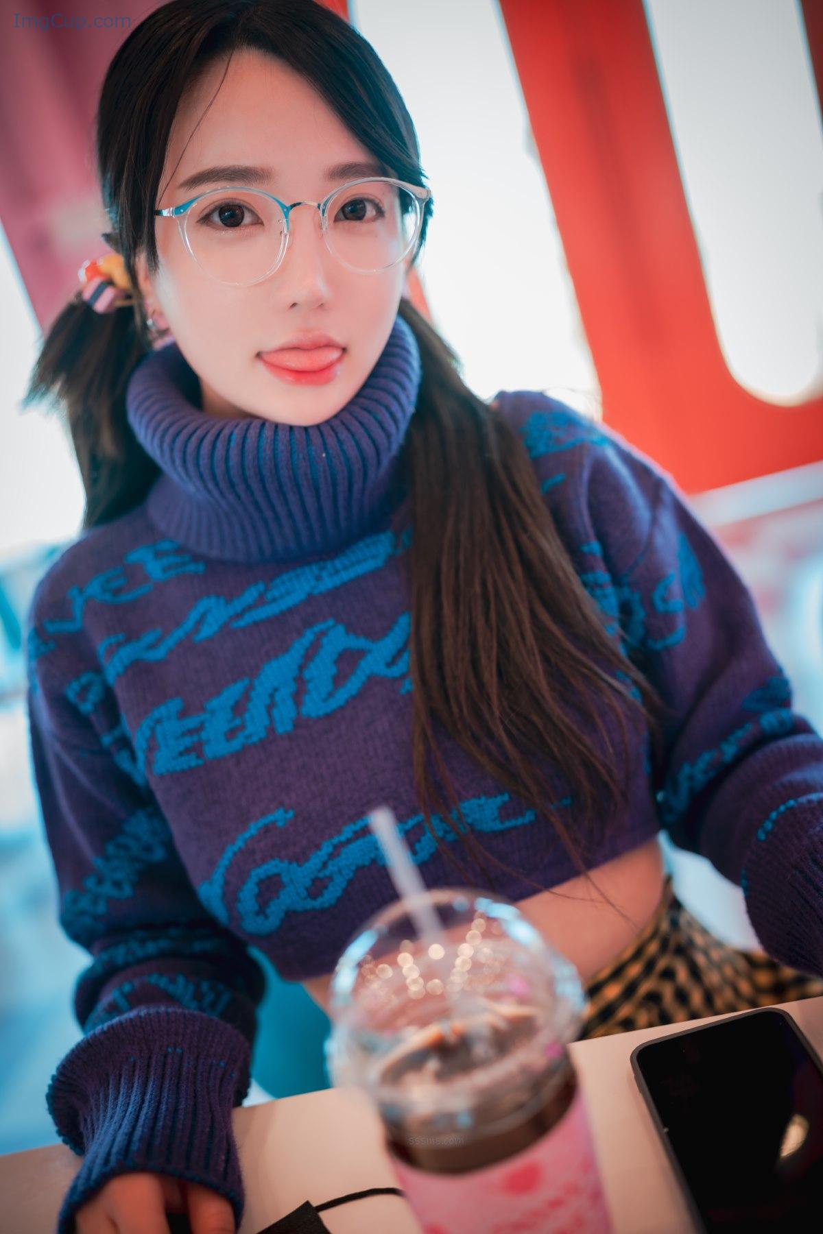 1776290634_537_DJAWA-Son-Ye-Eun-손예은-–-Early-Spring-Walk-In-March.jpg 1776290634 537 DJAWA Son Ye Eun 손예은 – Early Spring Walk In March