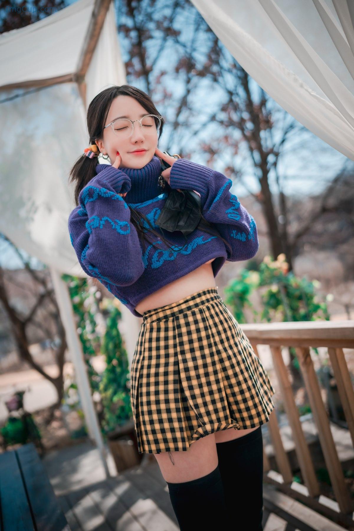 1776290672_546_DJAWA-Son-Ye-Eun-손예은-–-Early-Spring-Walk-In-March.jpg 1776290672 546 DJAWA Son Ye Eun 손예은 – Early Spring Walk In March