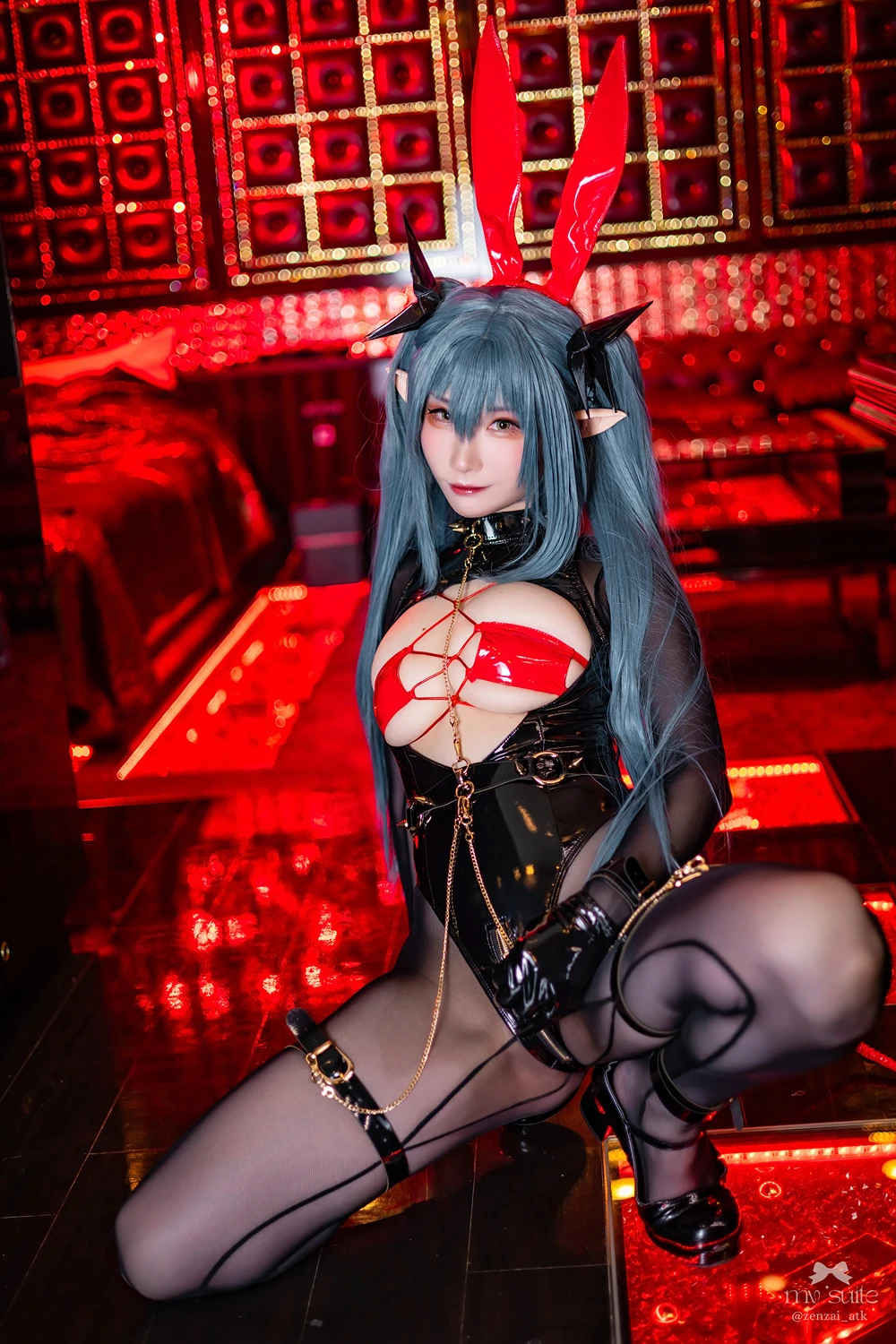 COS04P004_66.webp.webp COS04P004 66.webp