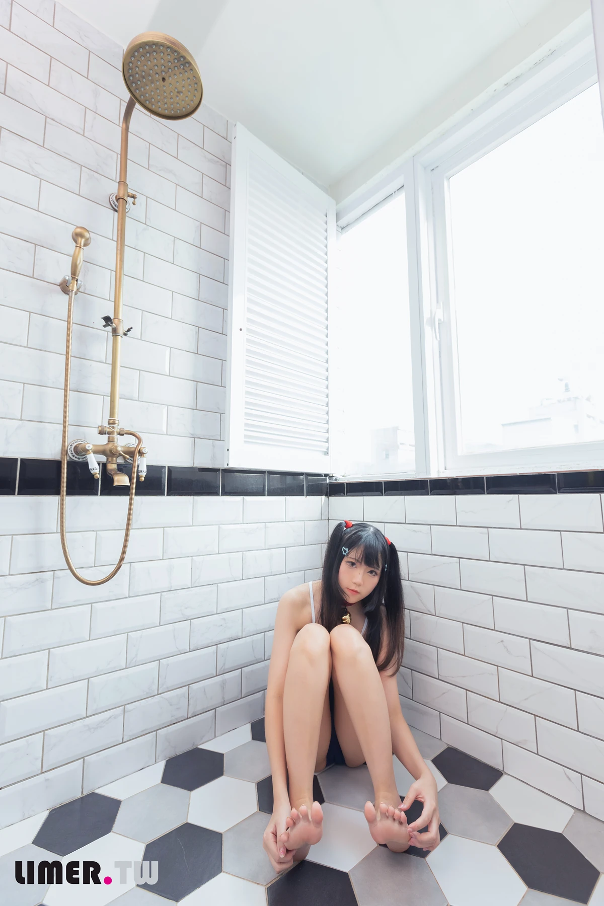 KOR03BA008_22.webp.webp KOR03BA008 22.webp