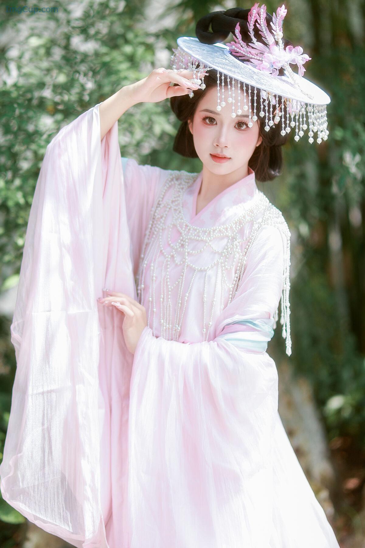 YiTuYu艺图语-Vol7837-Xiao-Du-Tong-Xue.jpg YiTuYu艺图语 Vol7837 Xiao Du Tong Xue