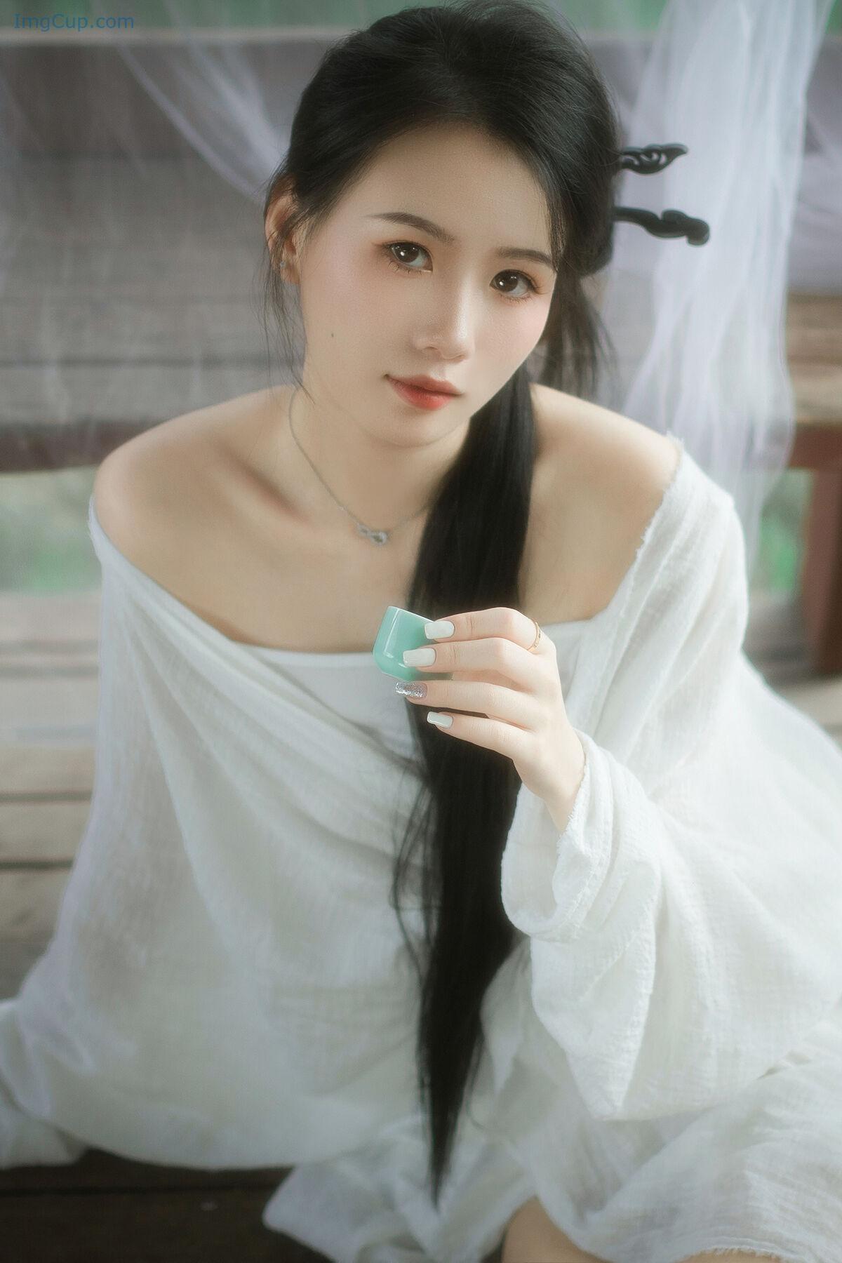 YiTuYu艺图语-Vol7847-Naoo.jpg YiTuYu艺图语 Vol7847 Naoo