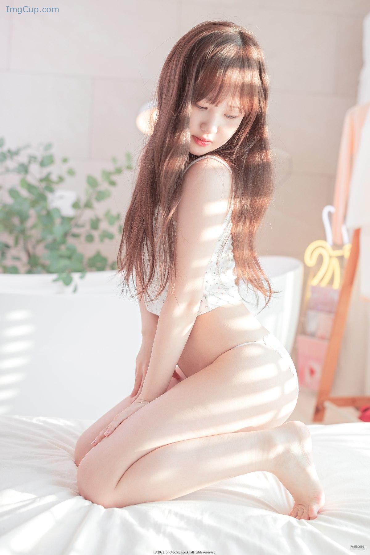 1777785357_490_PhotoChips-Vol111-No6-Sia-시아.jpg 1777785357 490 PhotoChips Vol111 No6 Sia 시아