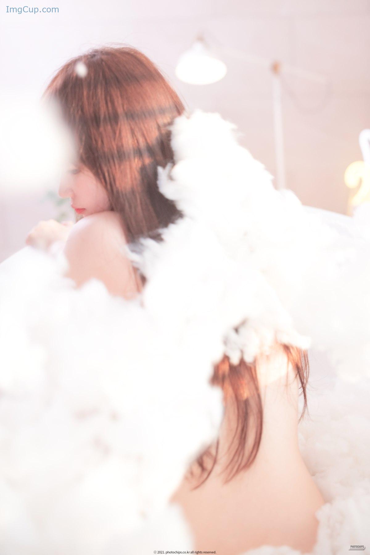 1777785433_284_PhotoChips-Vol111-No6-Sia-시아.jpg 1777785433 284 PhotoChips Vol111 No6 Sia 시아