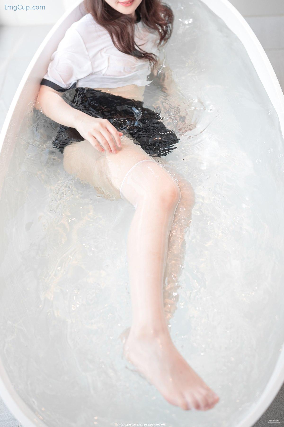 1777785457_908_PhotoChips-Vol111-No6-Sia-시아.jpg 1777785457 908 PhotoChips Vol111 No6 Sia 시아