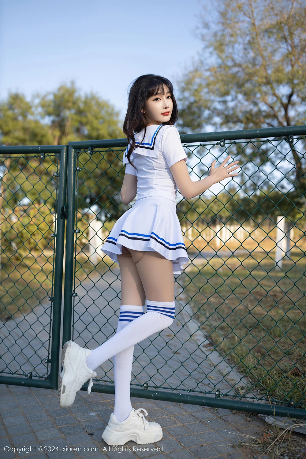 REN09M305_10.webp.webp REN09M305 10.webp