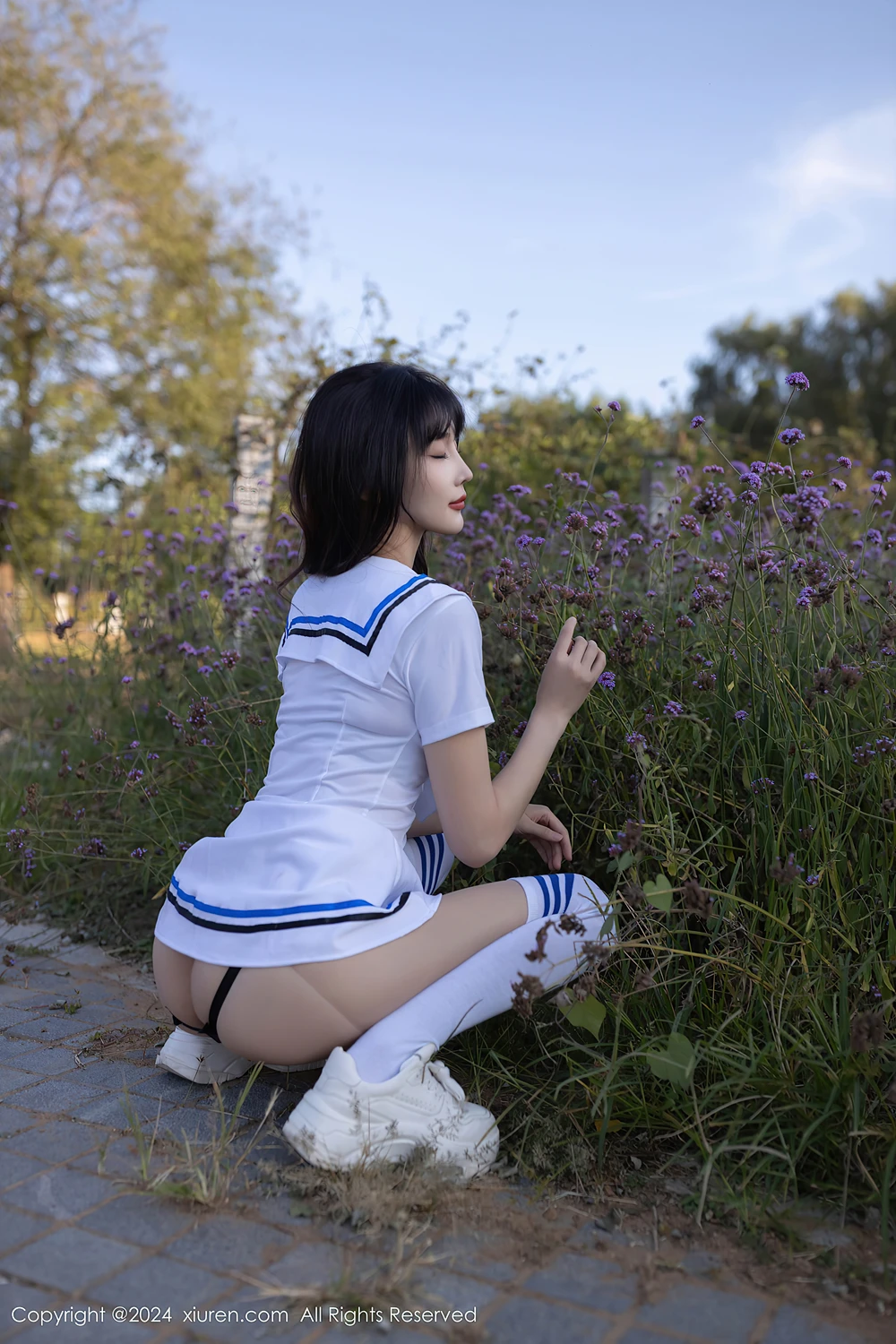 REN09M305_4.webp.webp REN09M305 4.webp