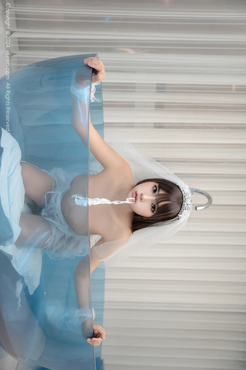 REN09M309_56.webp.webp REN09M309 56.webp
