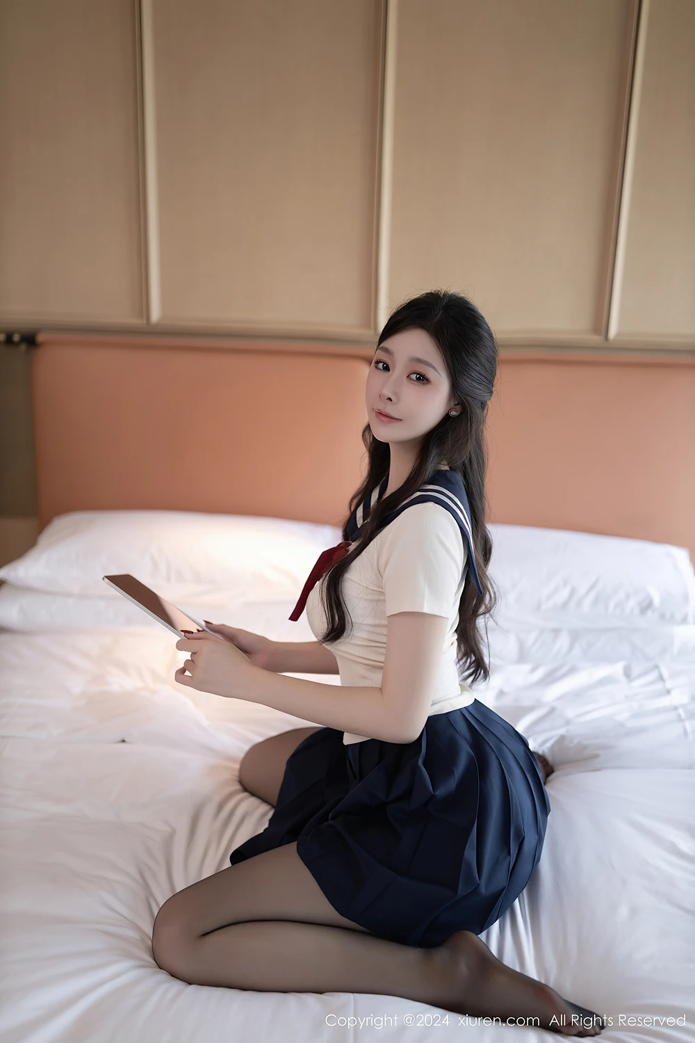 REN10M181_56.webp.webp REN10M181 56.webp