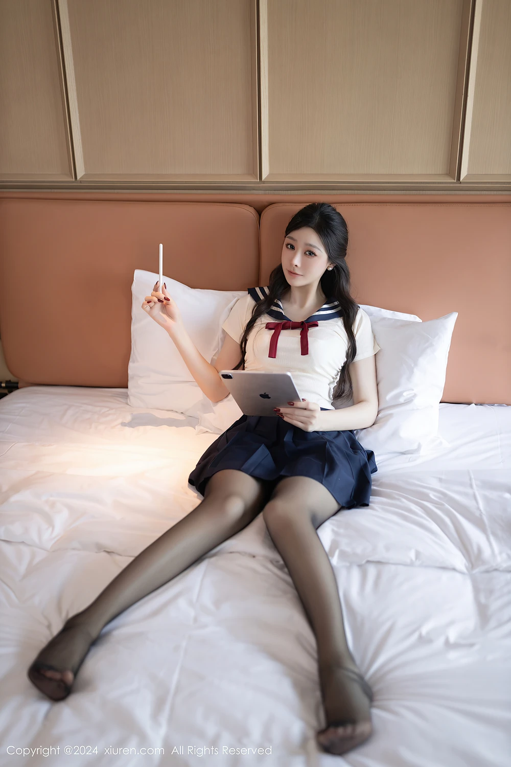 REN10M181_58.webp.webp REN10M181 58.webp